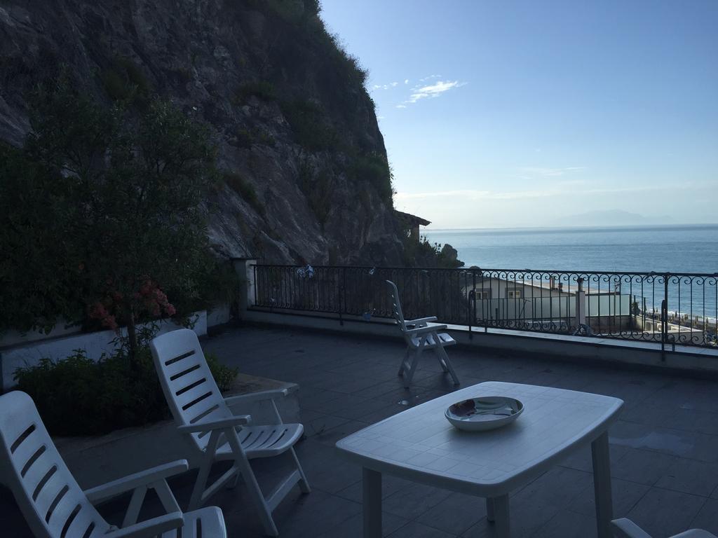 Amalfi Coast Emotions Apartment Vietri sul Mare Exterior photo